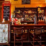 Horans Bar And Restaurant Отель типа 