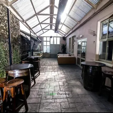 Bed and Breakfast Horans Bar And Restaurant 3*