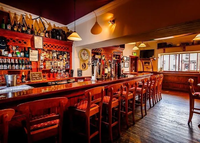 Horans Bar And Restaurant 住宿加早餐酒店